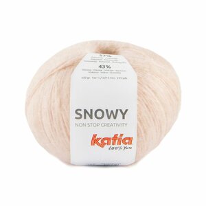 Katia Snowy kleur 107 Kauwgom roze